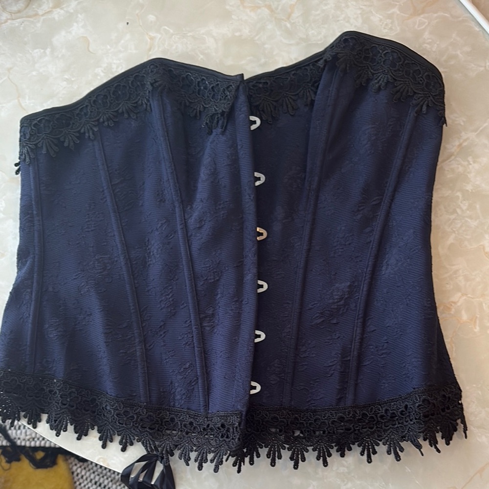 Elegant Black Lace Women's Corset Top